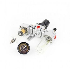 Separator vode i podmazivač  komprimiranoga zraka za montirke