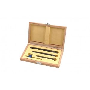 Alatni nož desni s umetkom od karbida 