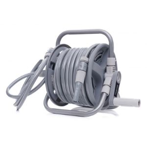 Vrtno crijevo i stalak