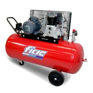 Klipni kompresor 270 L, 4 kW, 400V