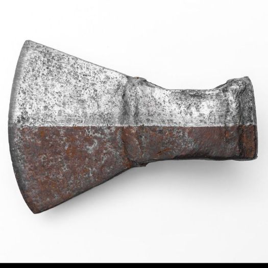 Kemijsko sredstvo za uklanjanje hrđe 500 ml u radionici.