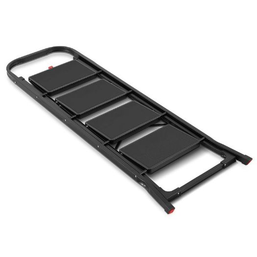 sklopljene čelične kućne ljestve za spremanje uz zid