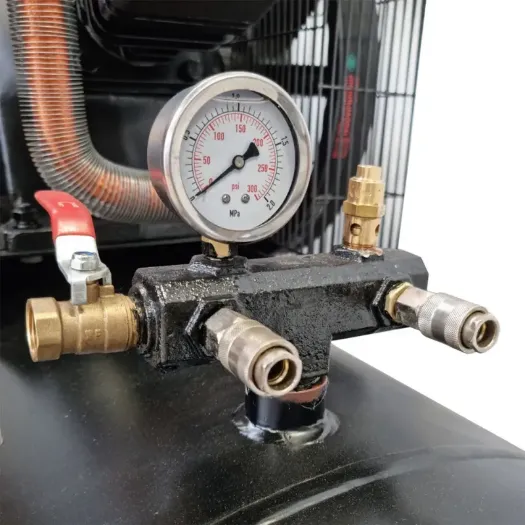 Klipni kompresor zraka 300 L 5,5 kW, 400 V, 10 bar