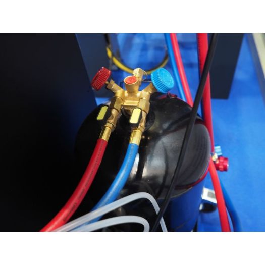 Automatska servisna stanica za auto klimu R134a s vakuumskom pumpom
