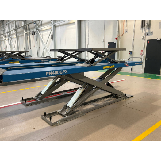 Škarasta dijagnostička dizalica nosivosti 4000 kg s platformama duljine 4400 mm