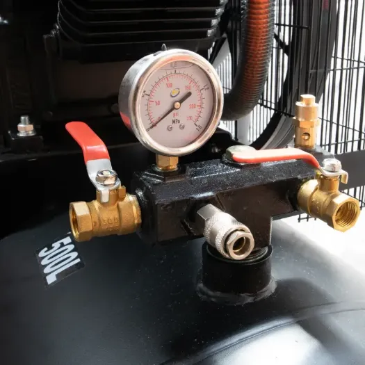 Klipni kompresor 500 L - 7,5 kW 12,5 bara V-blok