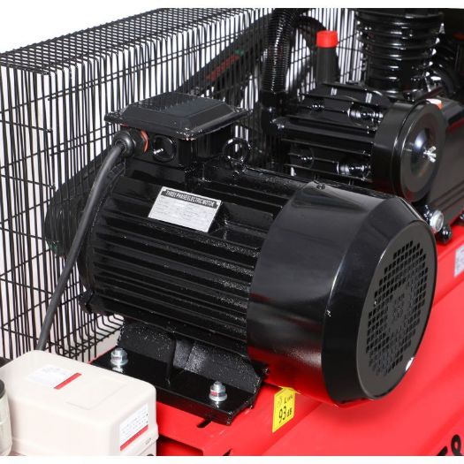 Uljni klipni kompresor 300 l, 400 V, 9,6 kW, 1060 l/min