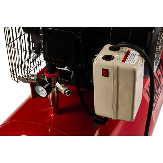 Uljni klipni kompresor 300 l, 400 V, 9,6 kW, 1060 l/min