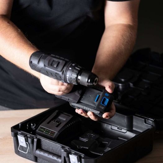 Akumulatorska udarna bušilica odvijač C-BSB74/1BE-X, 20 V, 50 Nm sa 74 dijela pribora