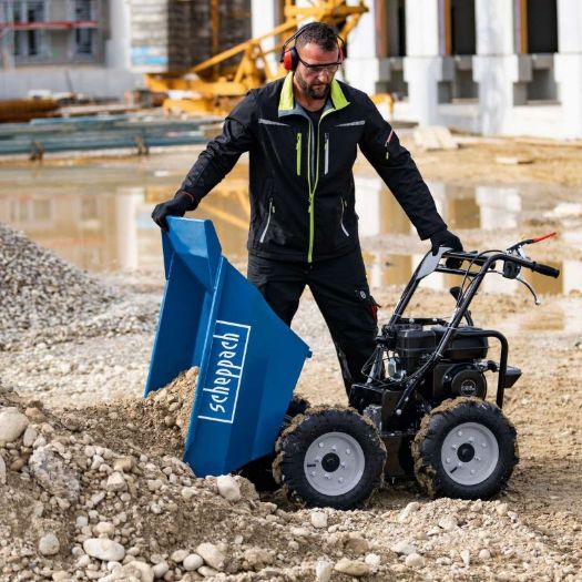 Punjenje kipajućeg spremnika motornih kolica DP3000 rasutim materijalom