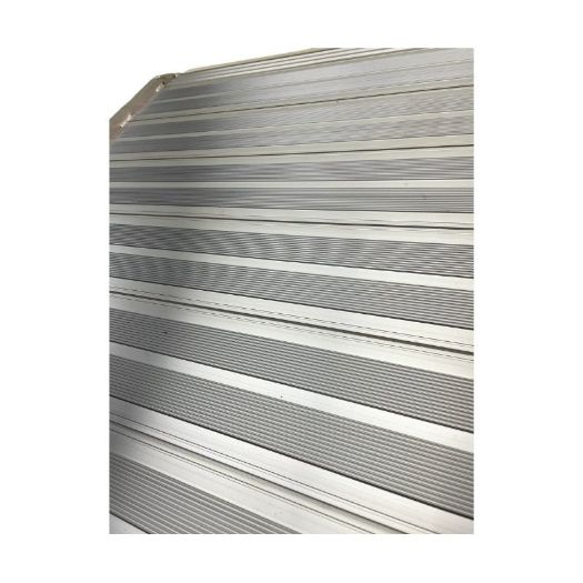 Rebrasta površina sklopive aluminijske rampe 400 kg izbliza