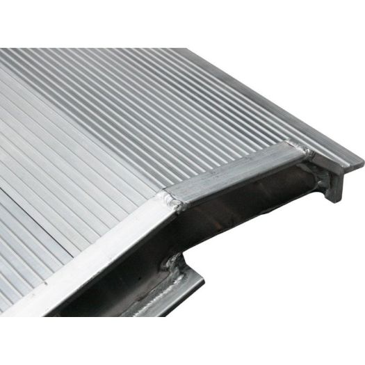 Bočni rub široke aluminijske rampe