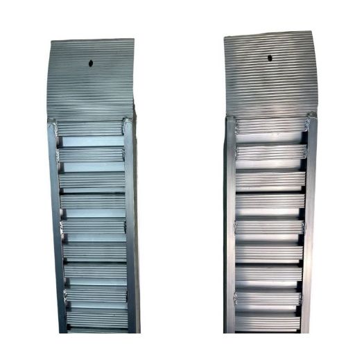 Par aluminijskih kratkih rampi 930 mm postavljenih uspravno