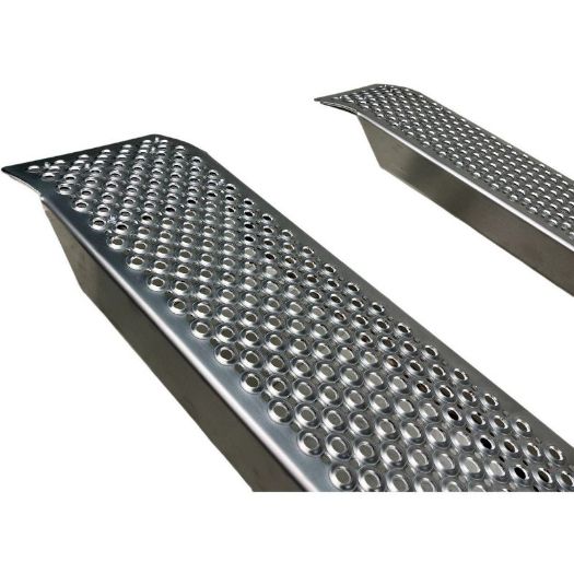 Naslon aluminijske ravne rampe izbliza
