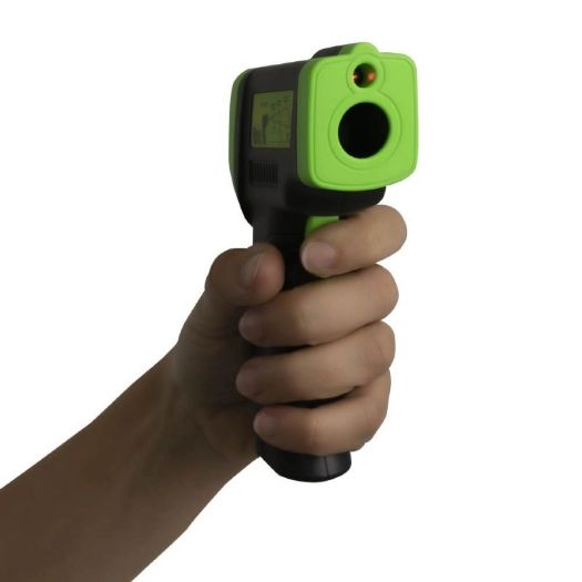 Infracrveni termometar u ruci, otvor senzora i laserski pokazivač