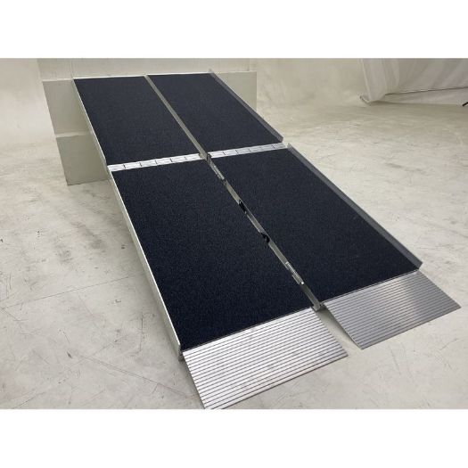 Aluminijska preklopna rampa | nosivost 350 kg | 2100 x 760 mm | četverodijelna